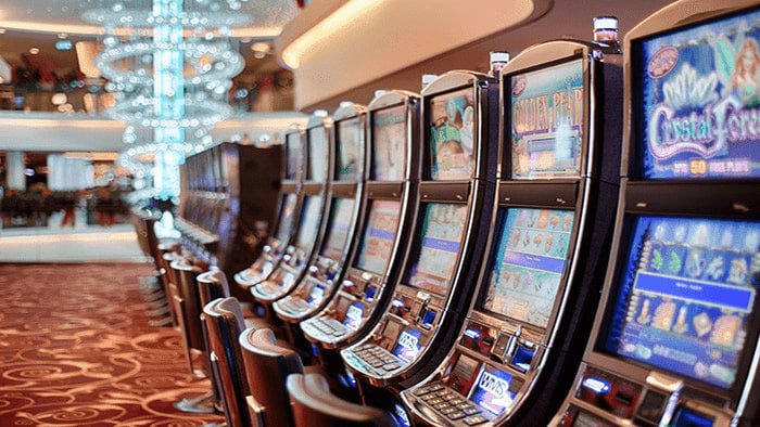 sbclive4 mobile app displaying live blackjack table with dealer and betting interface on Android phone screen